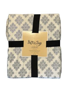 Soft& Cozy Off White Navy Blue Metallic Fool Floral Pattern Throw Blanket New